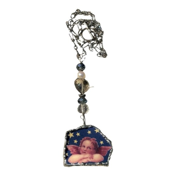 Broken China Angel Pendant Crystal Bead Necklace Set in Silver Blend Metalwork - Picture 3 of 14